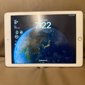 아이패드 6세대 와이파이 32기가 하자있음