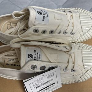 (새상품) 엑셀시오르 볼트로우 230 스팀화이트 ES_M6017CV_WH 운동화 스니커즈