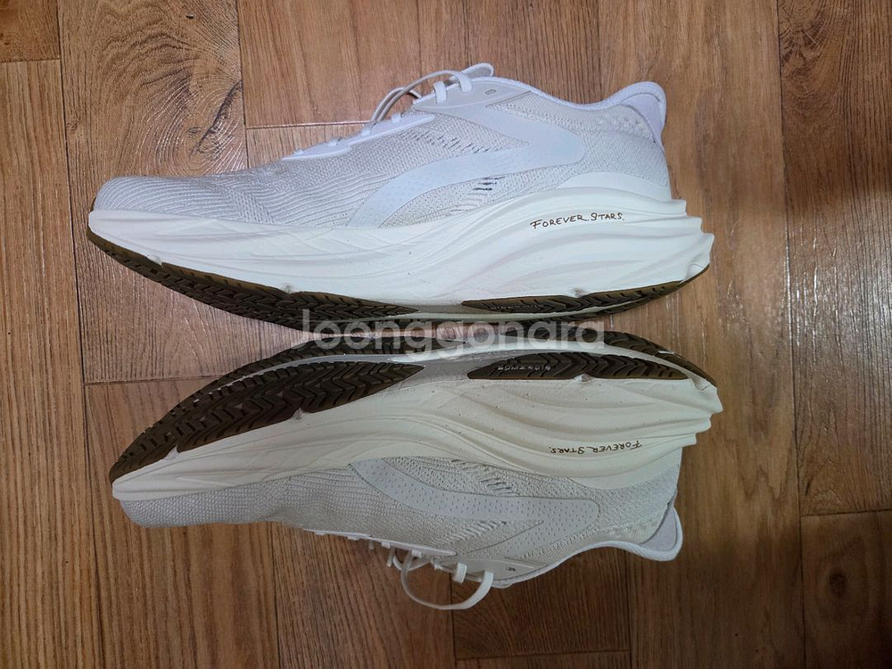 푸마x세이스카이 매그니파이 나이트로3 290사이즈--5