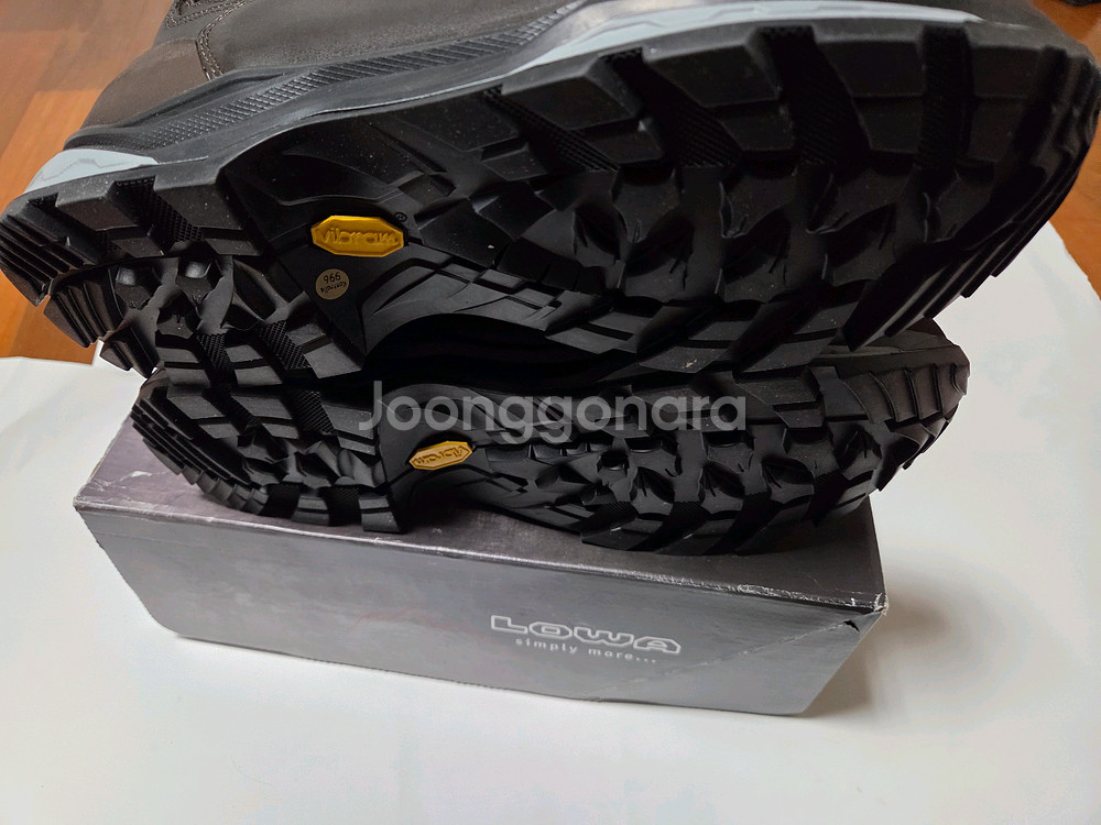 로바 끼미노 고어텍스 중등산화 uk9 새제품--4