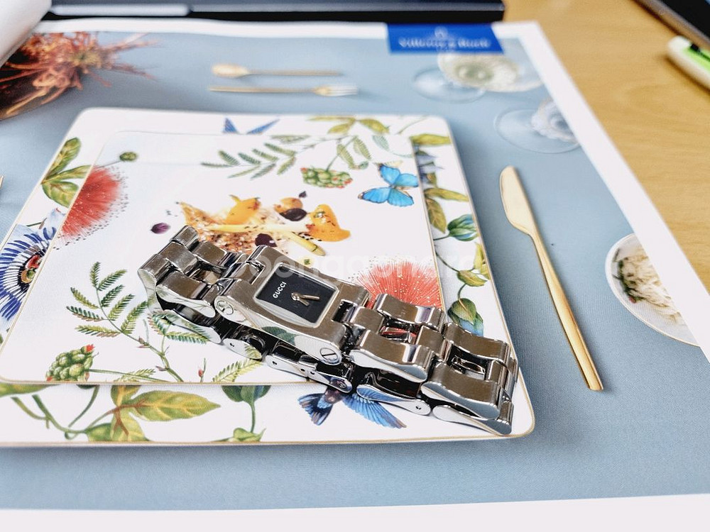 정품 구찌 2305L 여자메탈시계--1