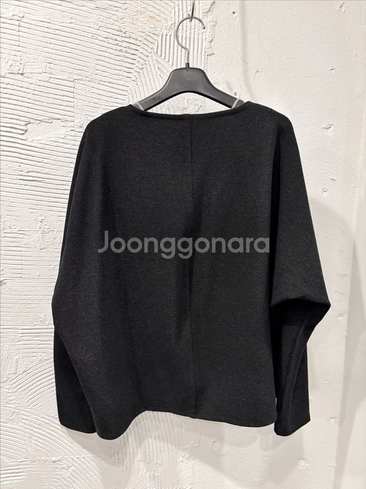 클럽모나코 나그랑 브이넥 블라우스--6