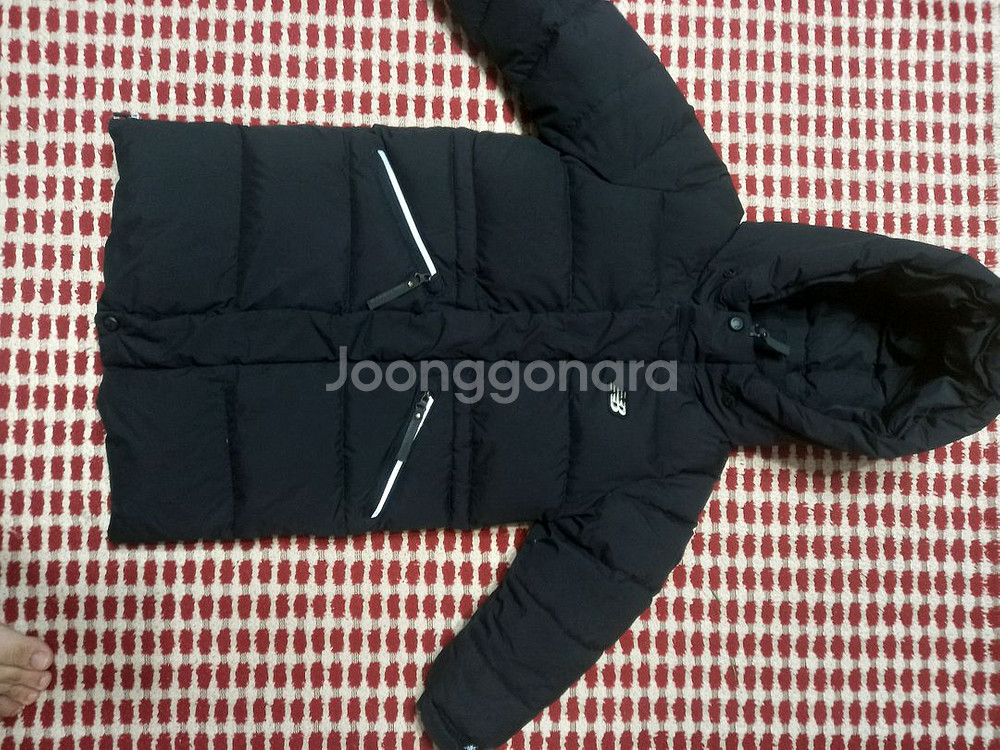 뉴발란스. 유아. 패딩점퍼 택포2만원에. 판매--0