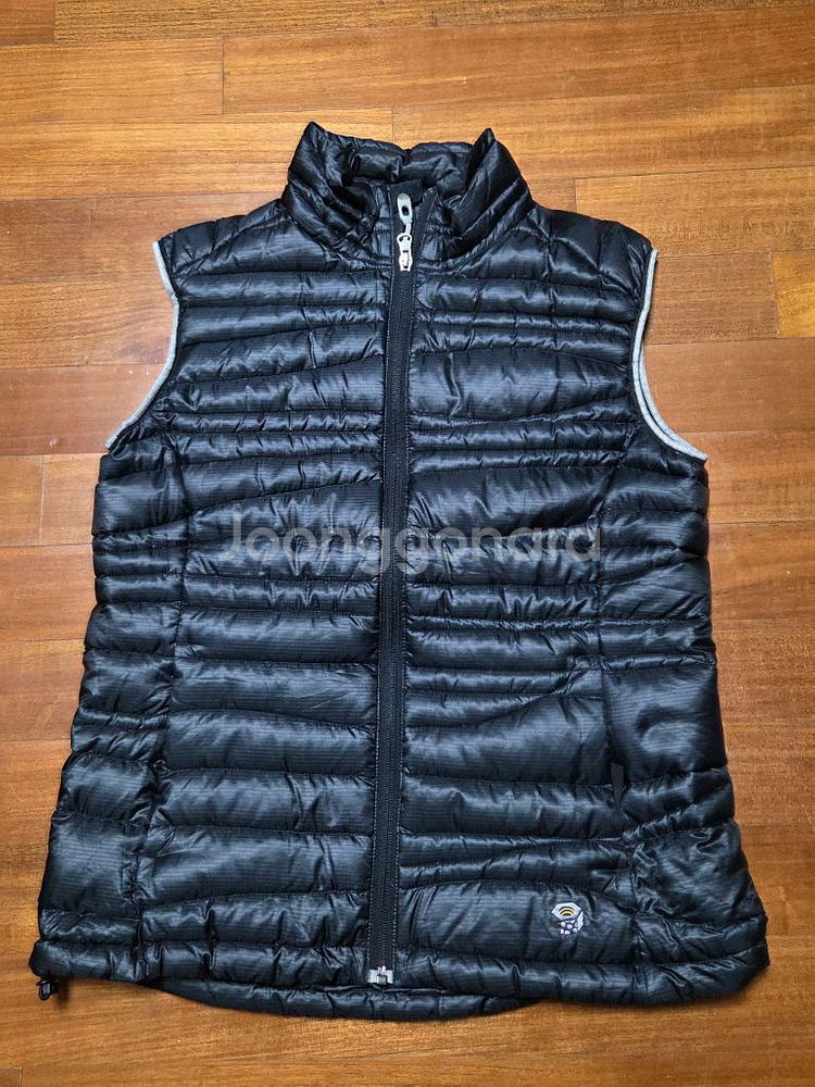 마운틴하드웨어 구스다운 경량 패딩 조끼 여성용 블랙--0