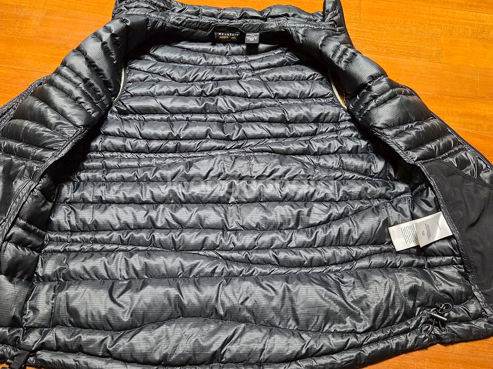 마운틴하드웨어 구스다운 경량 패딩 조끼 여성용 블랙--4