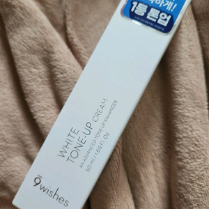 미개봉/나인위시스비건 화이트 톤업 크림