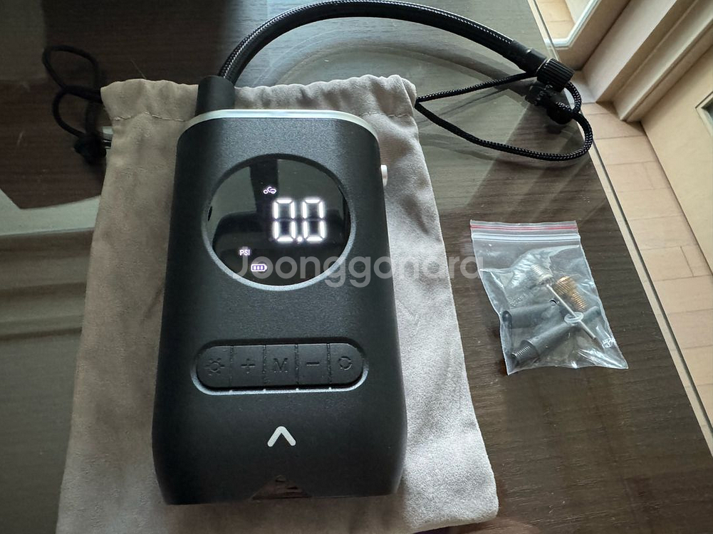무선에어펌프 팝니다.--1