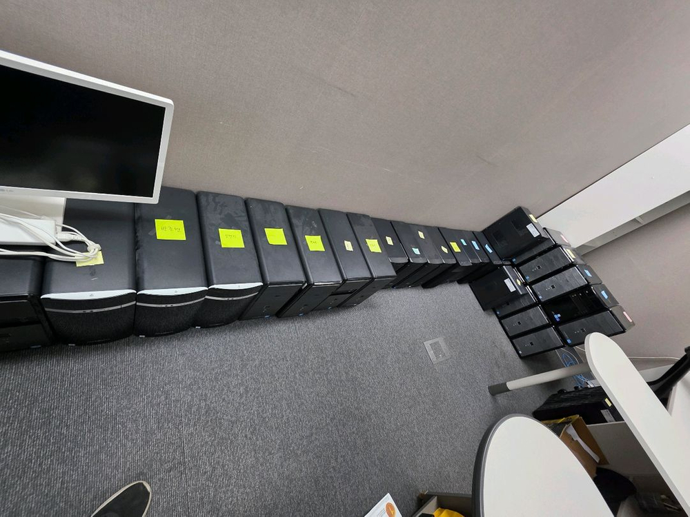 구형 폐컴퓨터 노트북 서버 헨드폰 삽니다--3