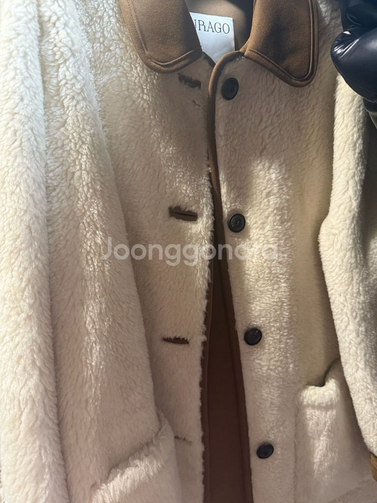 유라고 무스탕--1