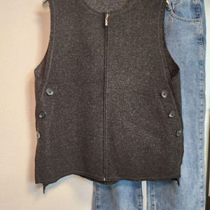차콜 울혼방 여성 조끼 베스트