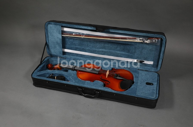 새제품 원목 탑솔리드 바이올린 절반가에 팝니다--0