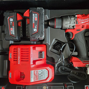 밀워키 M18 FPD3-502X FUEL 해머드릴 세트 판매합니다.