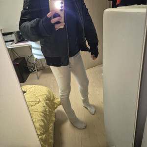 무스너클 발리스틱 블랙 95 M 사이즈 흰색퍼 팝니다.