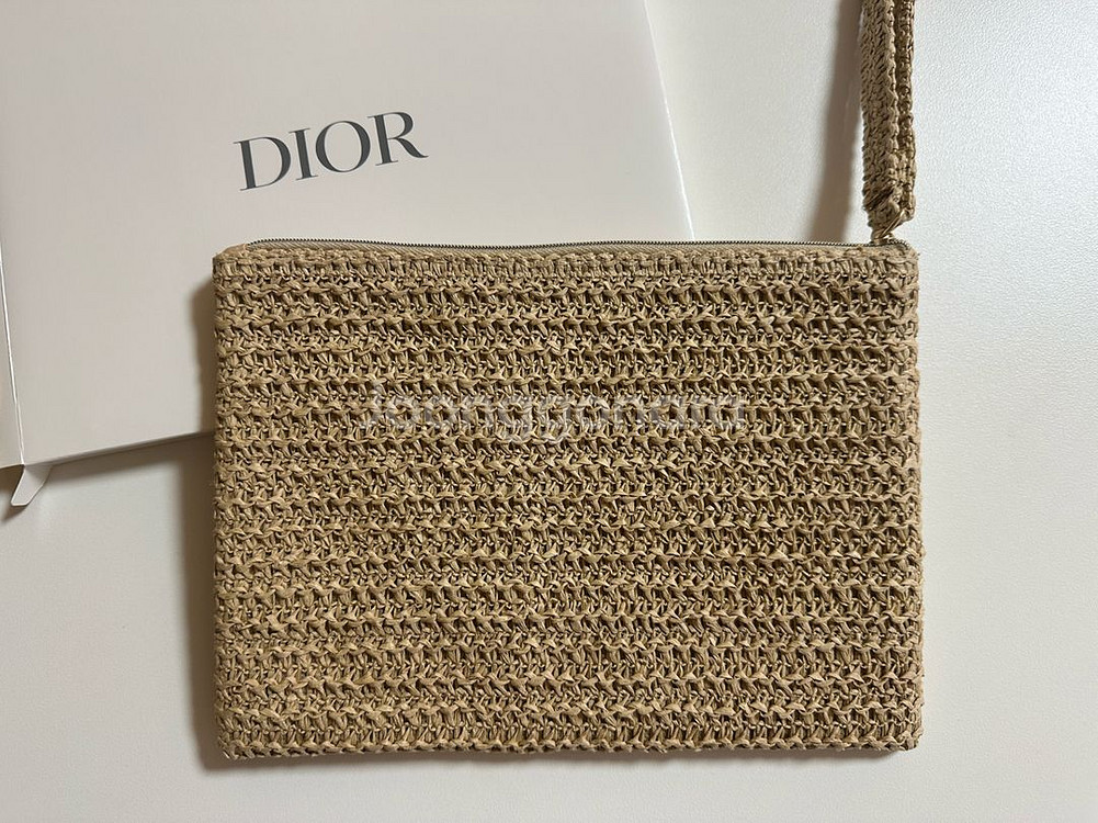 디올 라탄 파우치--1