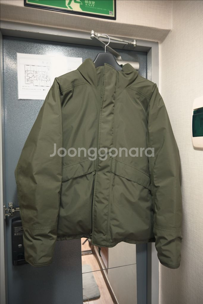 [XL] 나나미카 고어텍스 숏 다운 패딩 자켓--0