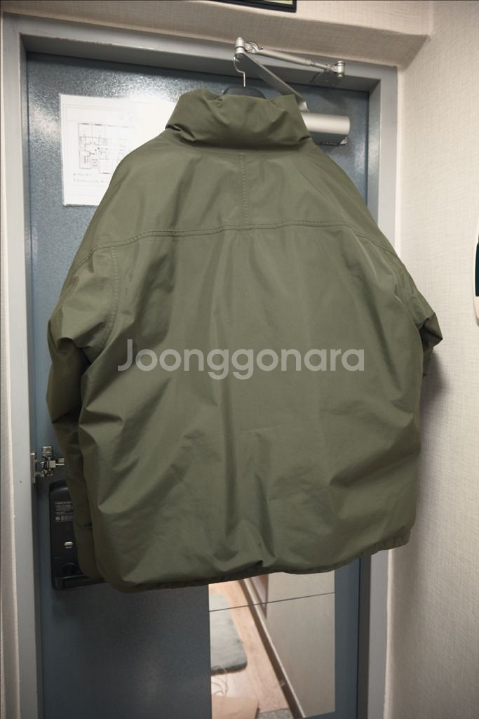 [XL] 나나미카 고어텍스 숏 다운 패딩 자켓--1