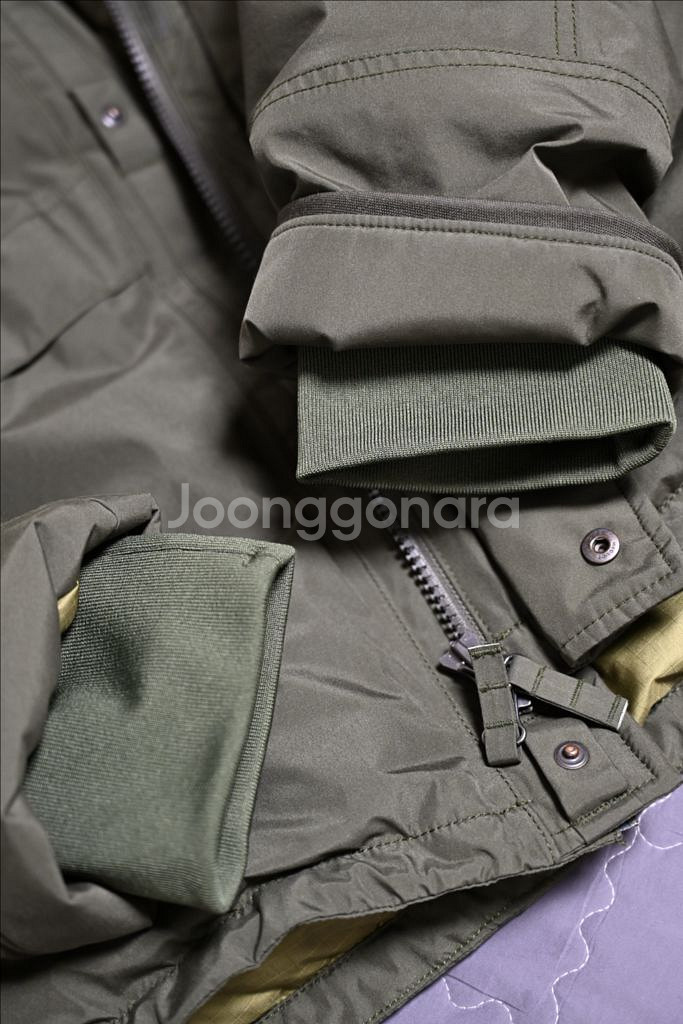 [XL] 나나미카 고어텍스 숏 다운 패딩 자켓--6