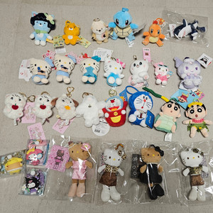 산리오 키티 마이멜로디 짱구 도라에몽 우소우소 인형키링