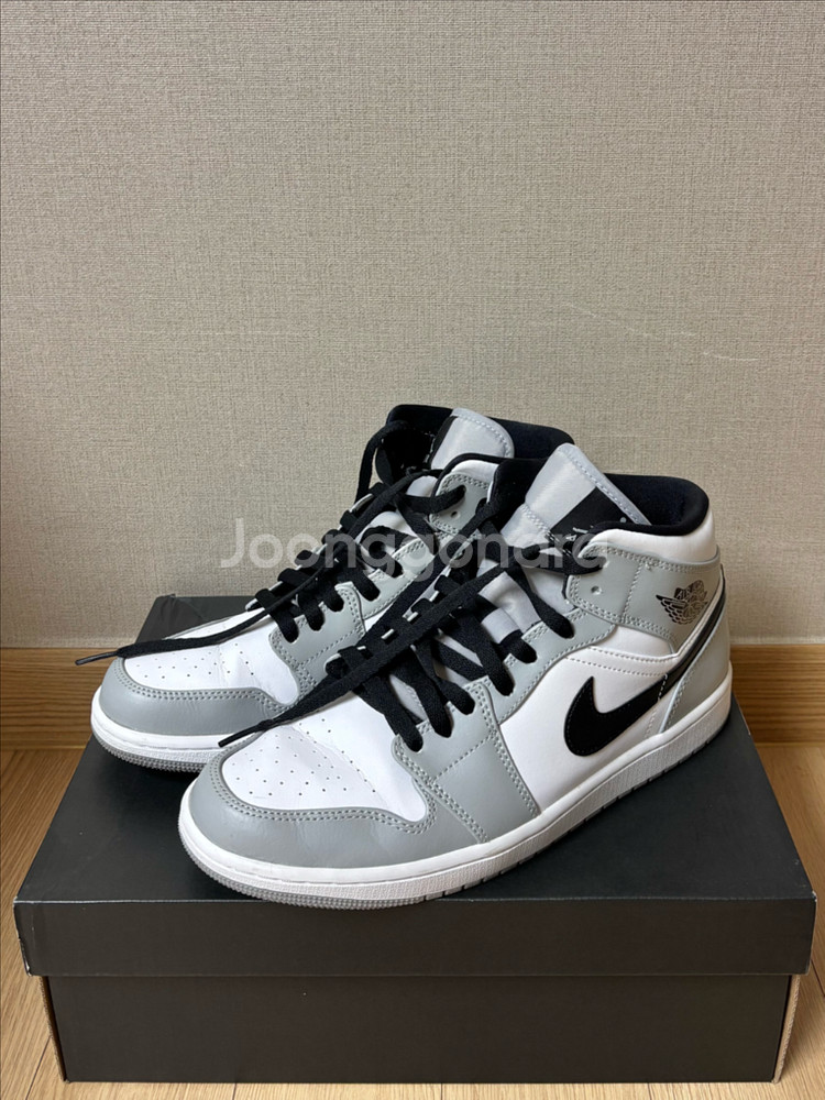 나이키 / 조던1 미드 라이트 스모크 그레이 / 275--0