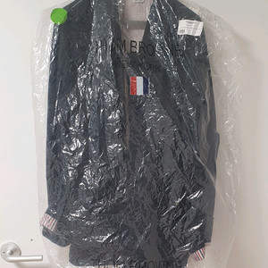 톰브라운 22fw 코튼 트윌코트 3(105)