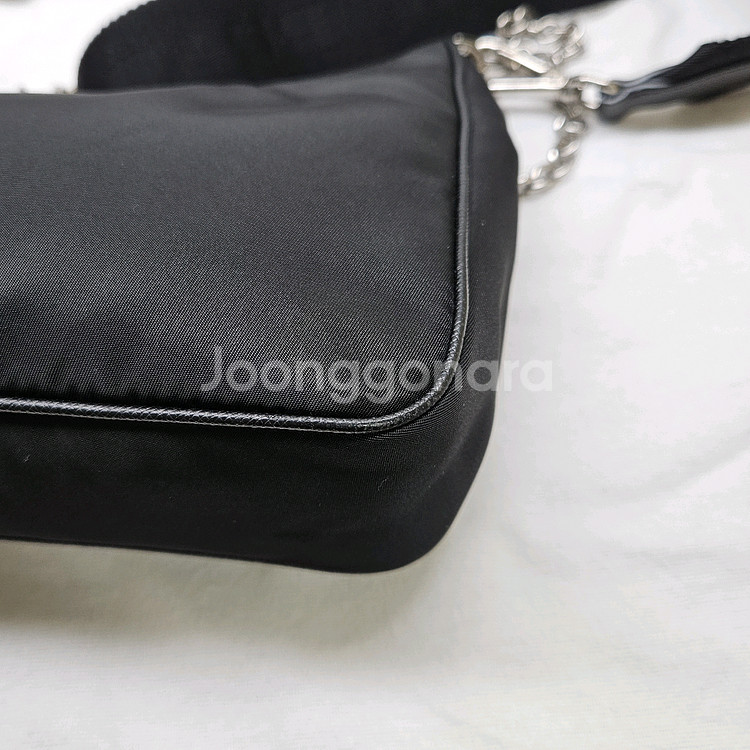 프라다 리나일론 테수토 호보백 블랙--2