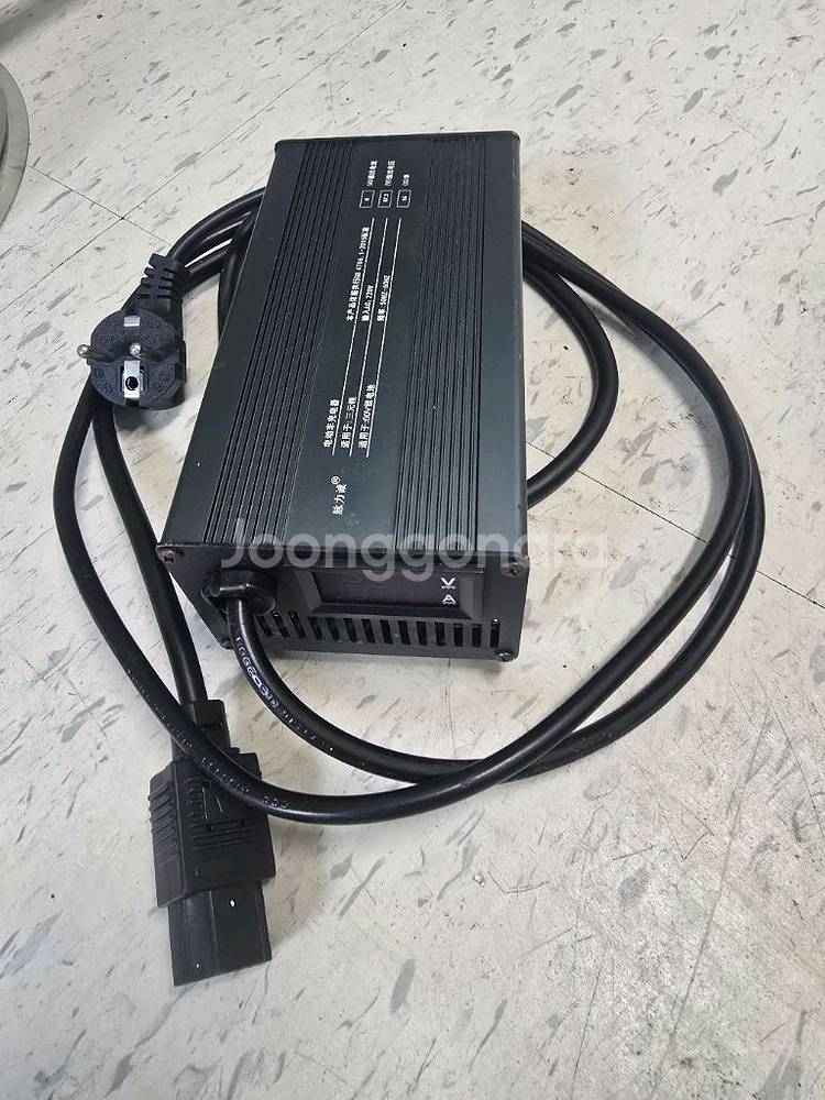 프리웨이롱GT 전동스쿠터 전기자전거 팝니다.(60v 50a배터리)--6