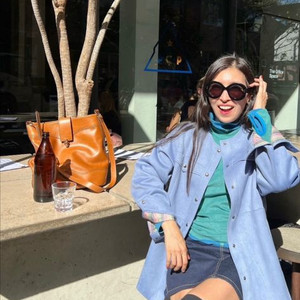 코스모폴리탄줄라이 스웨이드 자켓