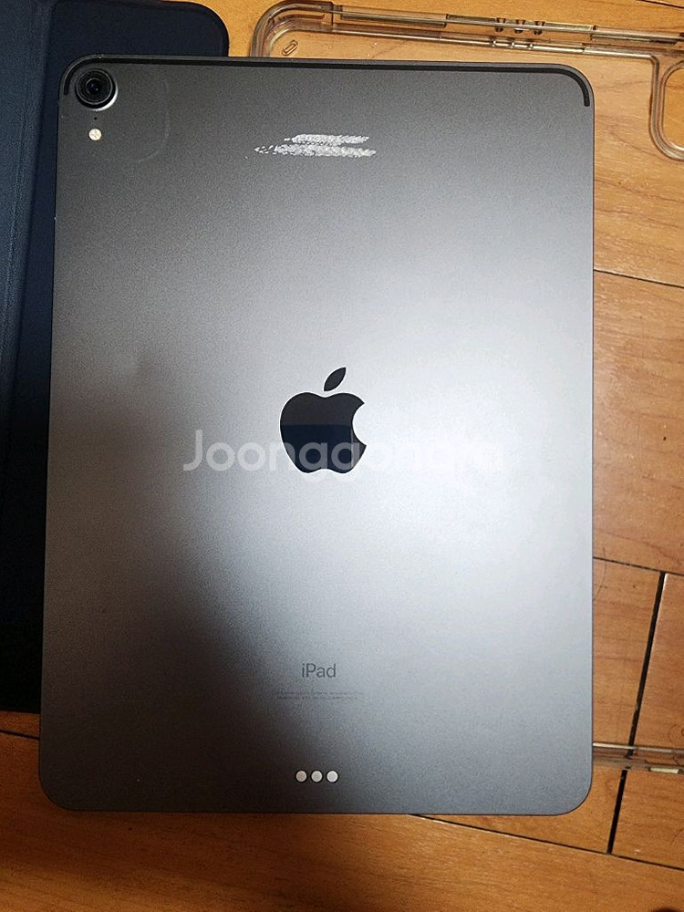 아이패드 프로11 1세대 256기가 판매합니다.--3