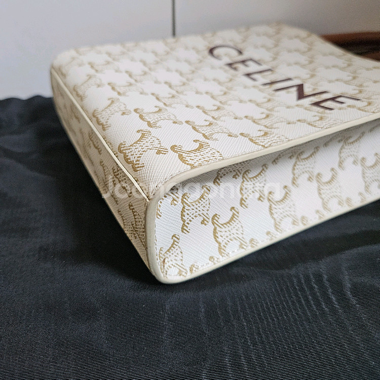 [S급] 셀린느 미니 카바스 버티컬 트리옹프 토트백 화이트--6