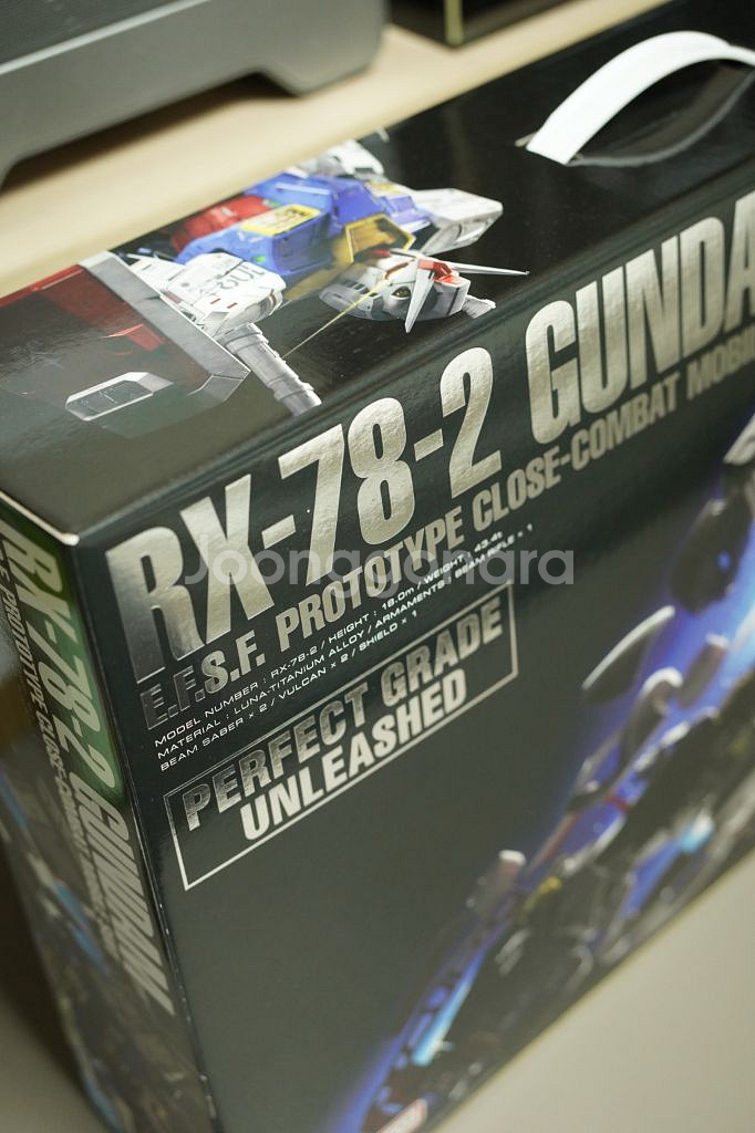 반다이 PG 언리쉬드 퍼스트 건담 미개봉 판매합니다.--2