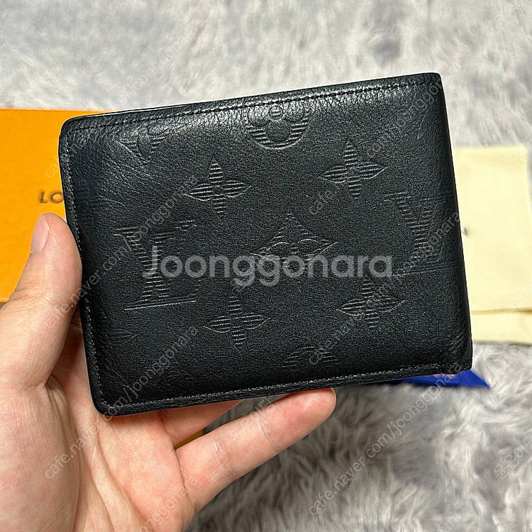 [풀구성] 루이비통 쉐도우 반지갑 블랙--1