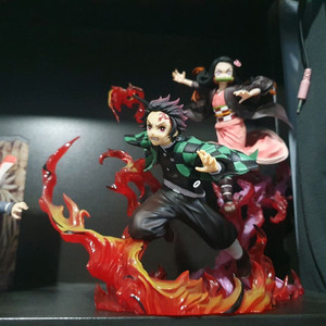 귀멸의칼날 아츠제로 네즈코 탄지로 피규어