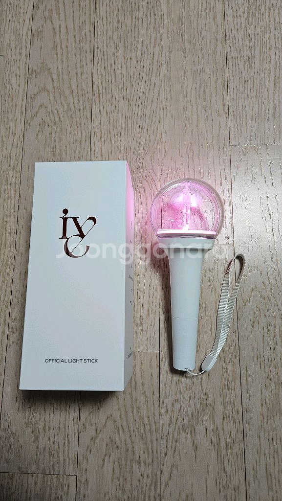 아이브 공식 응원봉 ver1--1