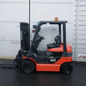 도요다2.0톤 지게차 전동지게차 회전포크 로테이팅포크 2020년식