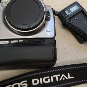 캐논 EOS 300D 바디셋 팝니다