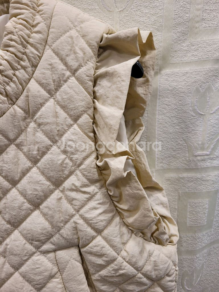 블루레이스 BLUREISS 퀼팅 프릴 조끼 55~66--2