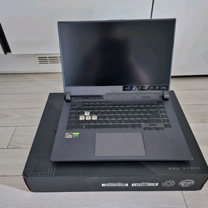 ASUS ROG 스트릭스 G513RM-HQ077 라이젠7-6800H RTX3060 TGP140W 게이밍노트북