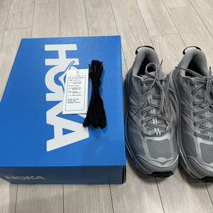 호카 마파테 스피드2 1126851-SRYG 그레이 270사이즈 팝니다.