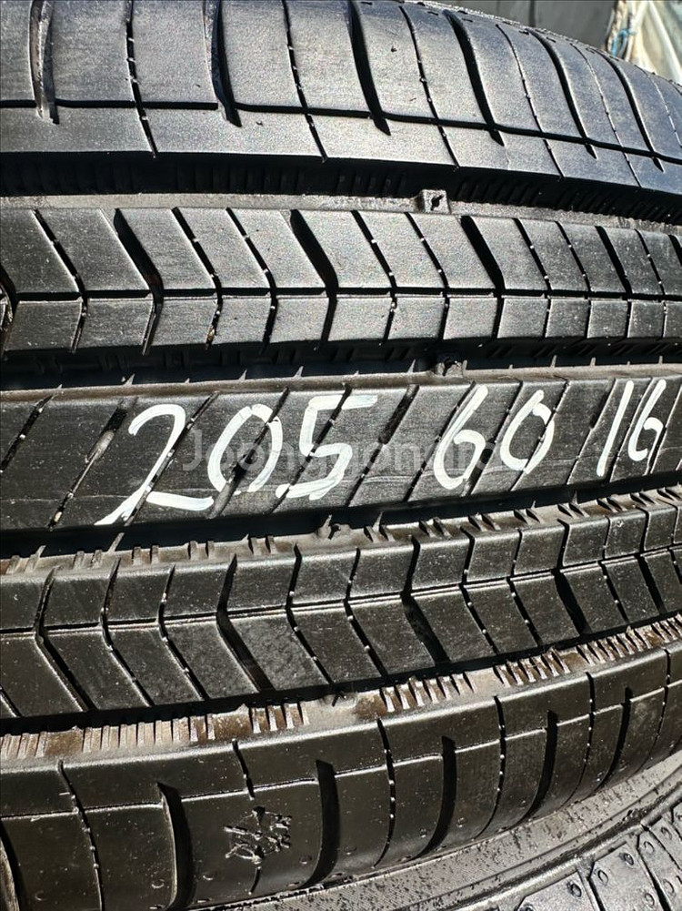 205 60 16금호중고타이어2개2056016--1