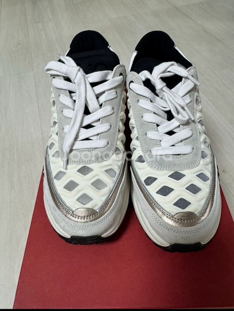 발렌티노 스니커즈--1