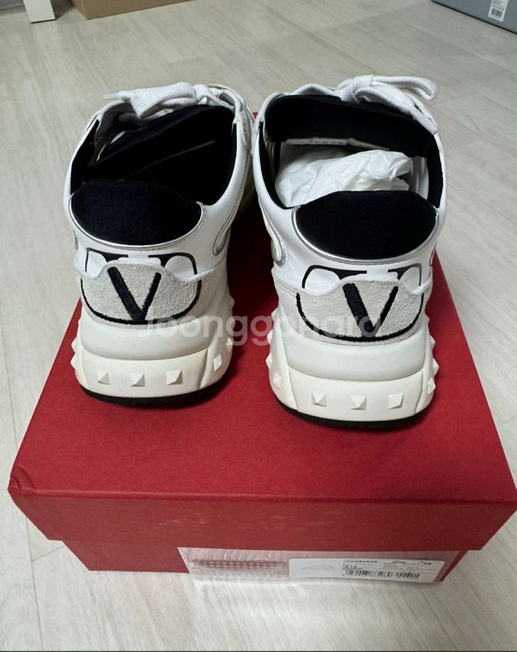 발렌티노 스니커즈--2