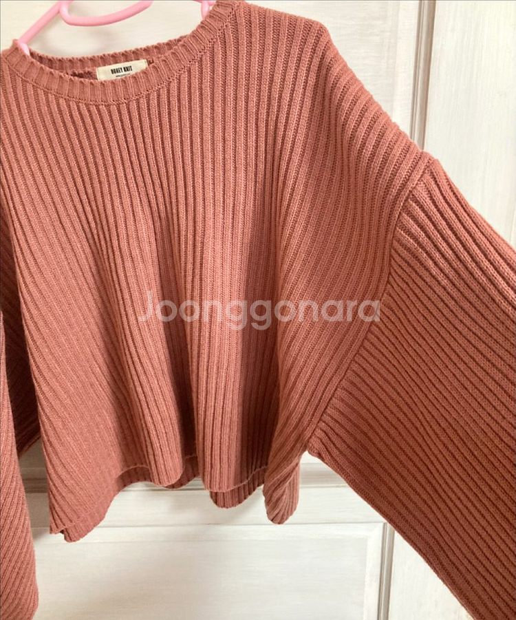 고고싱 가오리핏 니트 (~77/새상품)--2