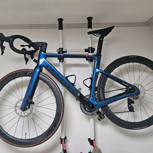 리파인드 풀카본 디스크 로드 자전거