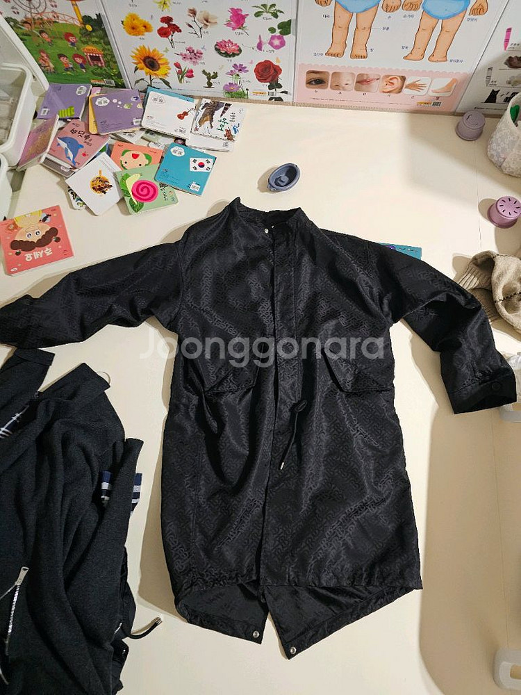 남성 버버리 바람막이 트렌치 자켓 52(오버핏) 팝니다--0