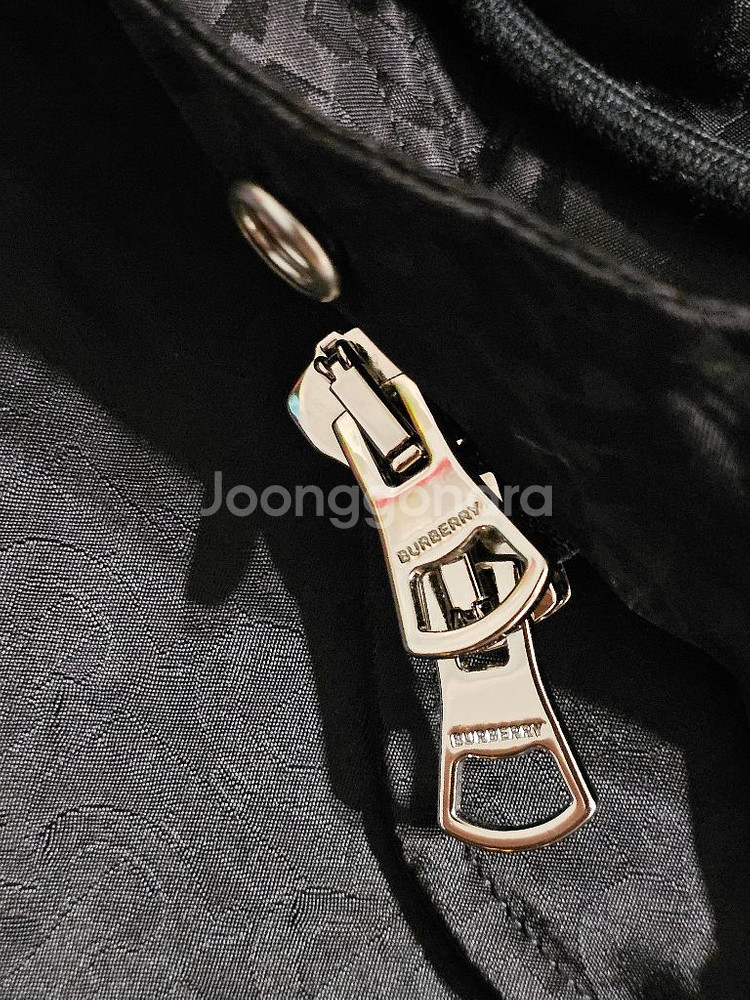 남성 버버리 바람막이 트렌치 자켓 52(오버핏) 팝니다--3