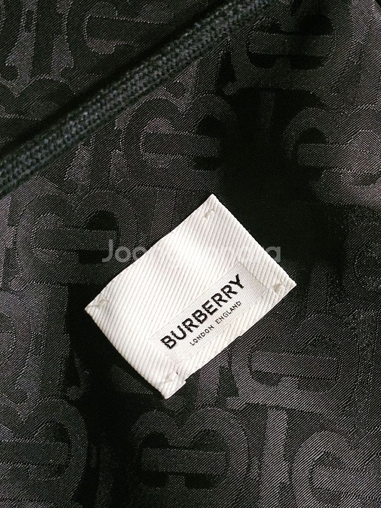 남성 버버리 바람막이 트렌치 자켓 52(오버핏) 팝니다--6