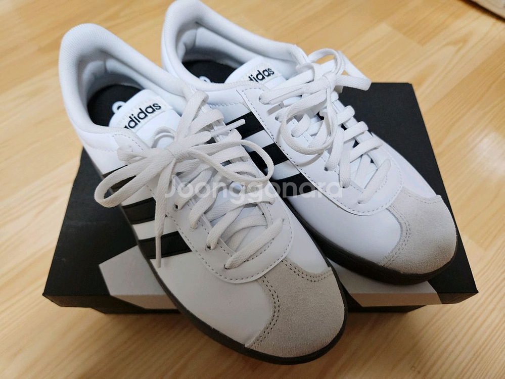 아디다스 스니커즈 VL 코트(ID3714) 230 택포 3.8만원--0