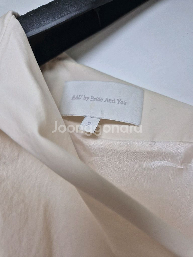 브라이드앤유 Della V-neck 원피스--5