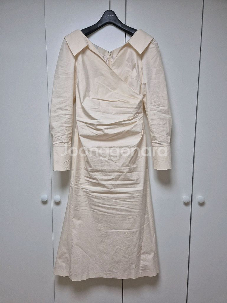 브라이드앤유 Della V-neck 원피스--4