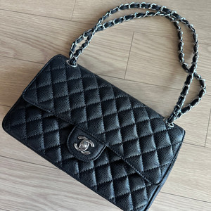 샤넬 클래식 미디움